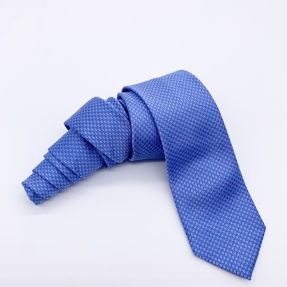 DKNY Blue Skinny Micro Weave Men's Neck Tie 100% Silk Tie 59"x2.5"